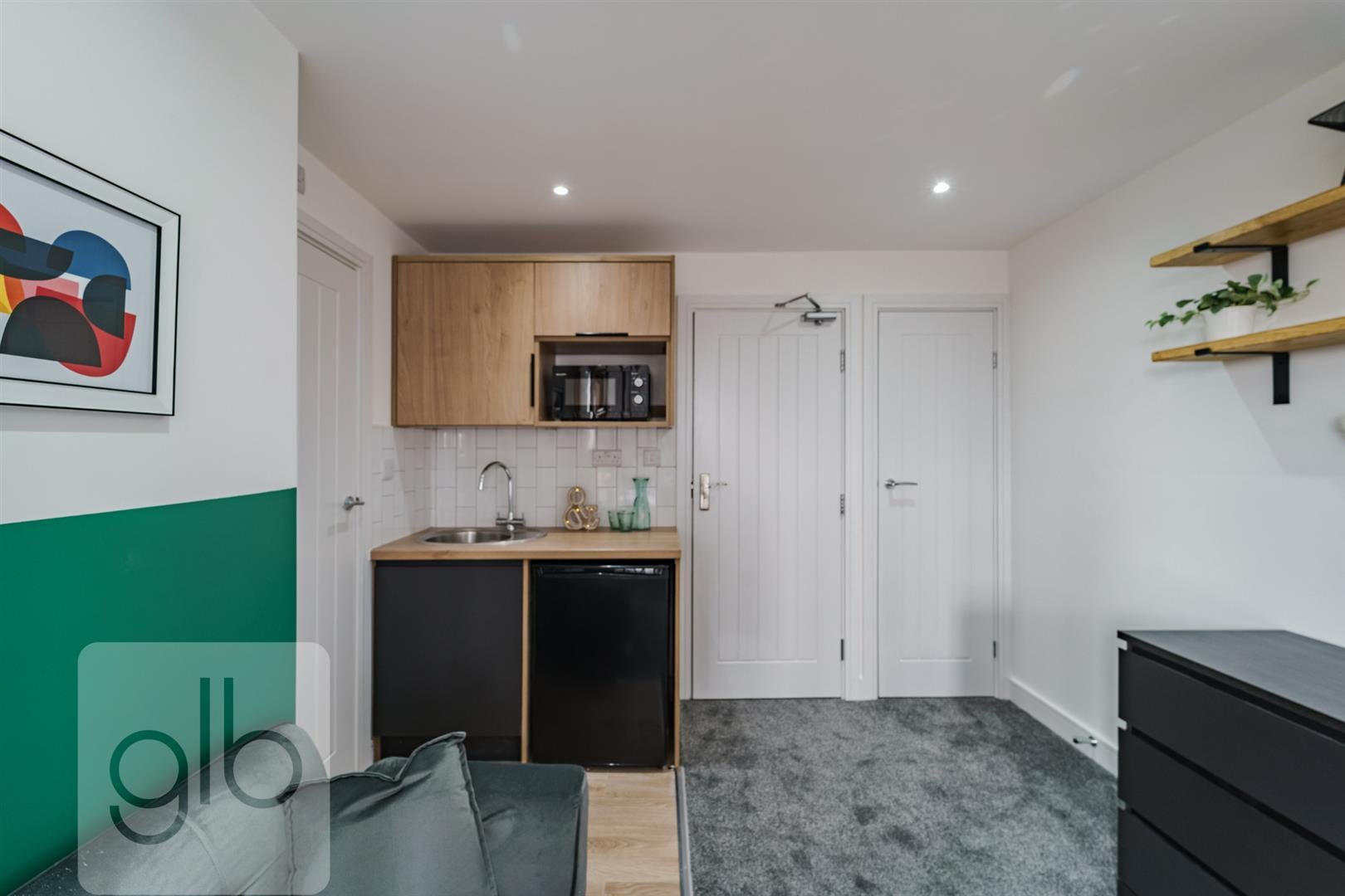 Room Dean Street in Coventry