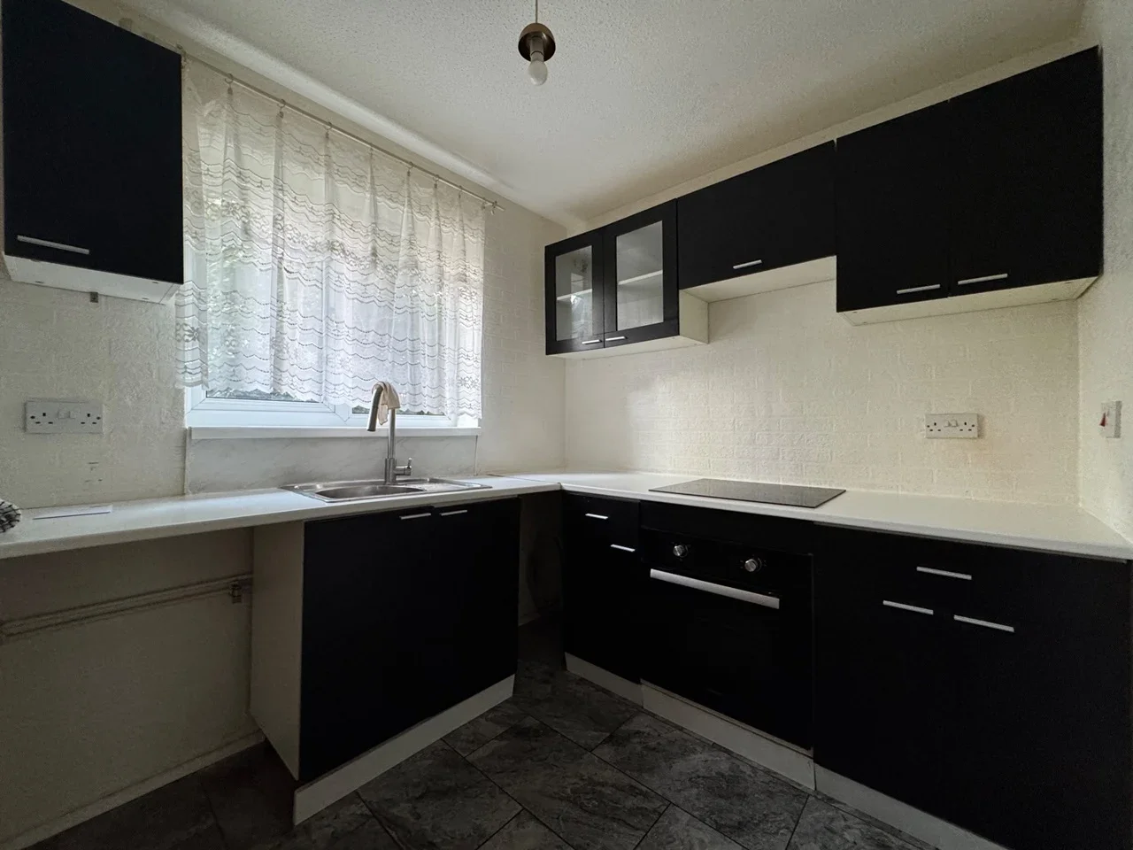 House Roundhill Way in Charnwood