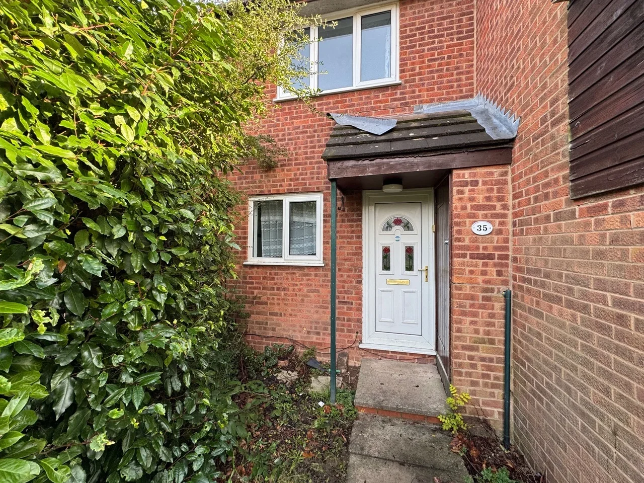 House Roundhill Way in Charnwood