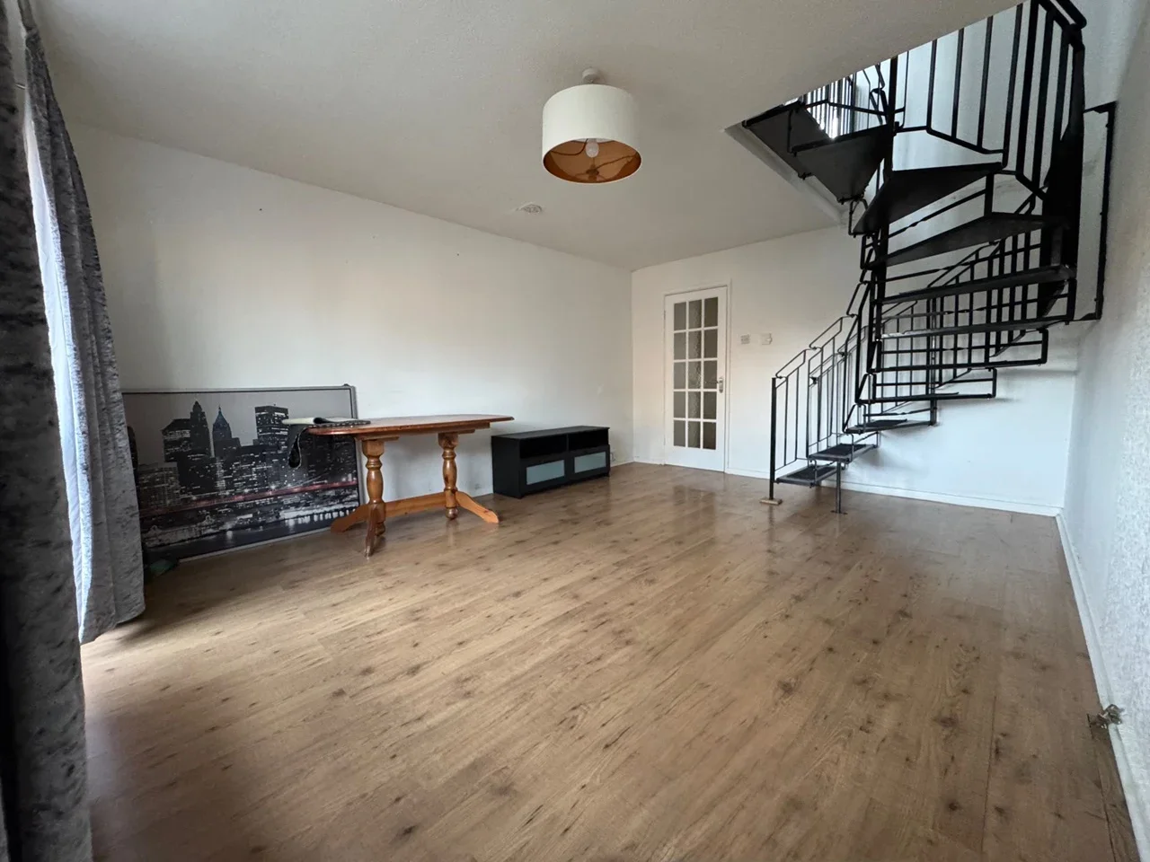 House Roundhill Way in Charnwood