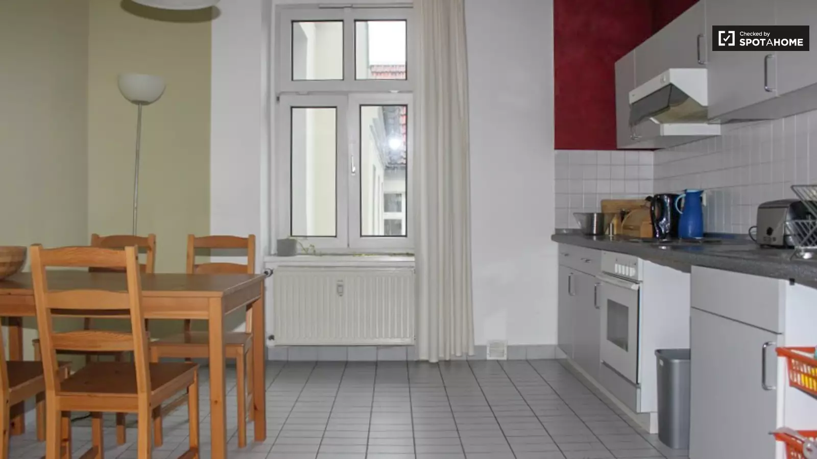 Wohnung Hausburgstraße in Berlin