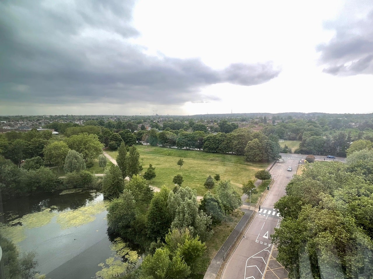 Flat Townsend Road in Greater London