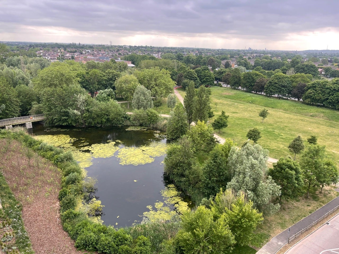 Flat Townsend Road in Greater London