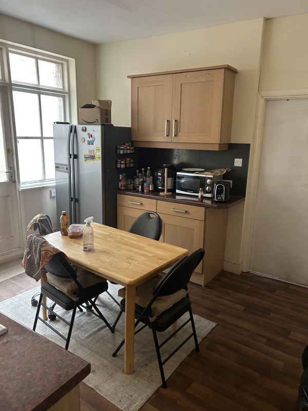 Room Widdenham Road in Greater London