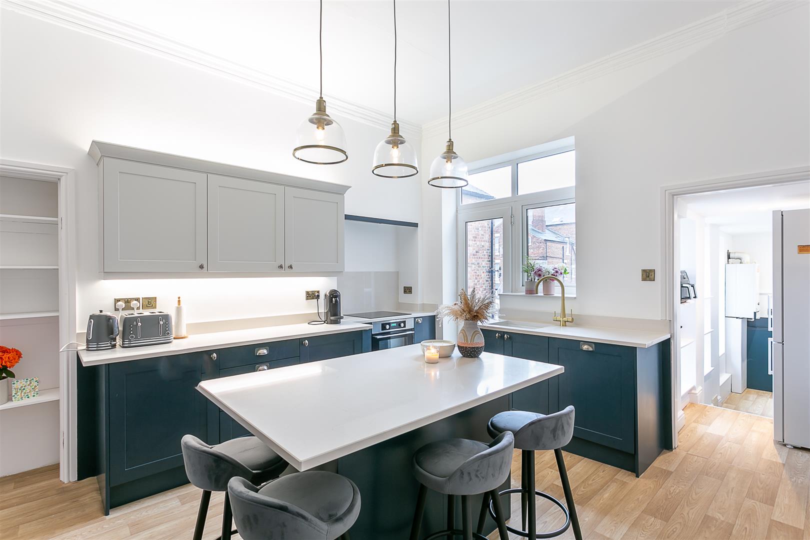 Flat Sanderson Road in Newcastle upon Tyne