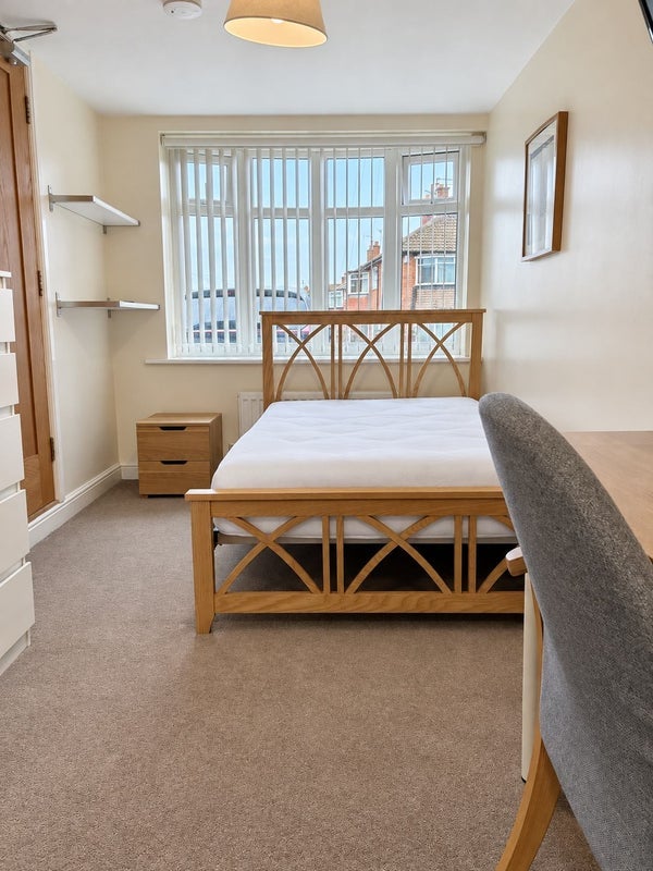 Room Regent Farm Road in Newcastle upon Tyne