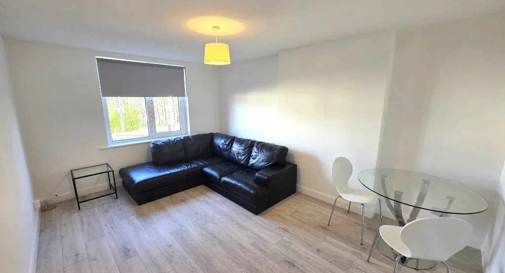 Flat Hilton Drive in Aberdeen City