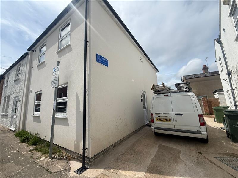 Flat Devonshire Street in Cheltenham