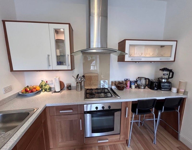 Flat Meadowbank Crescent in City of Edinburgh