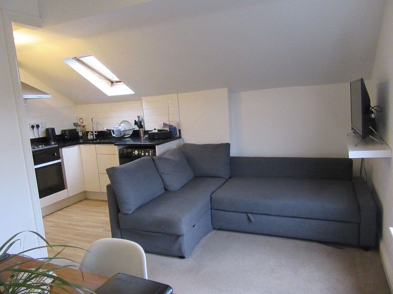 Flat Hartington Road in Manchester