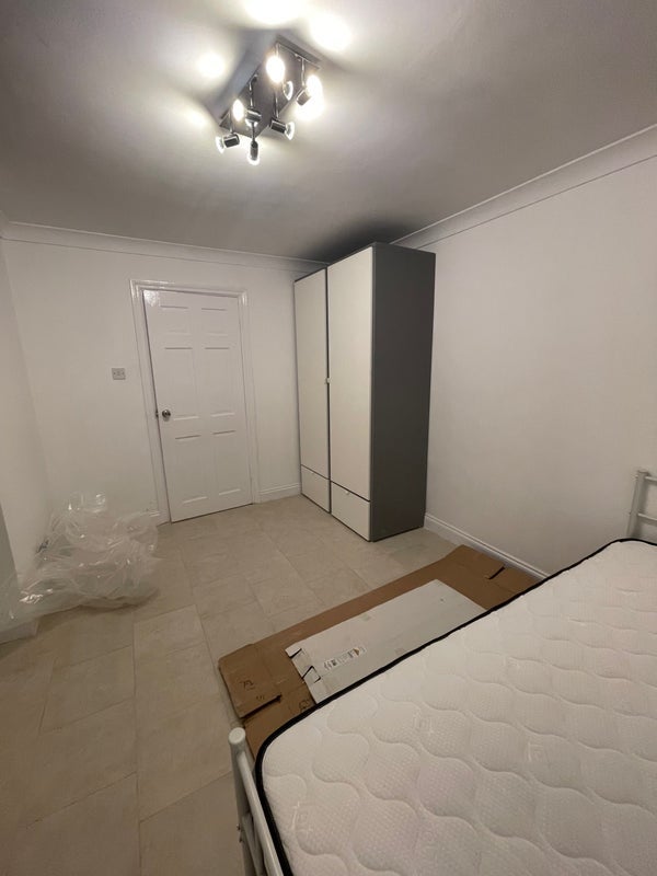 Room Fairfield Road in Epping Forest