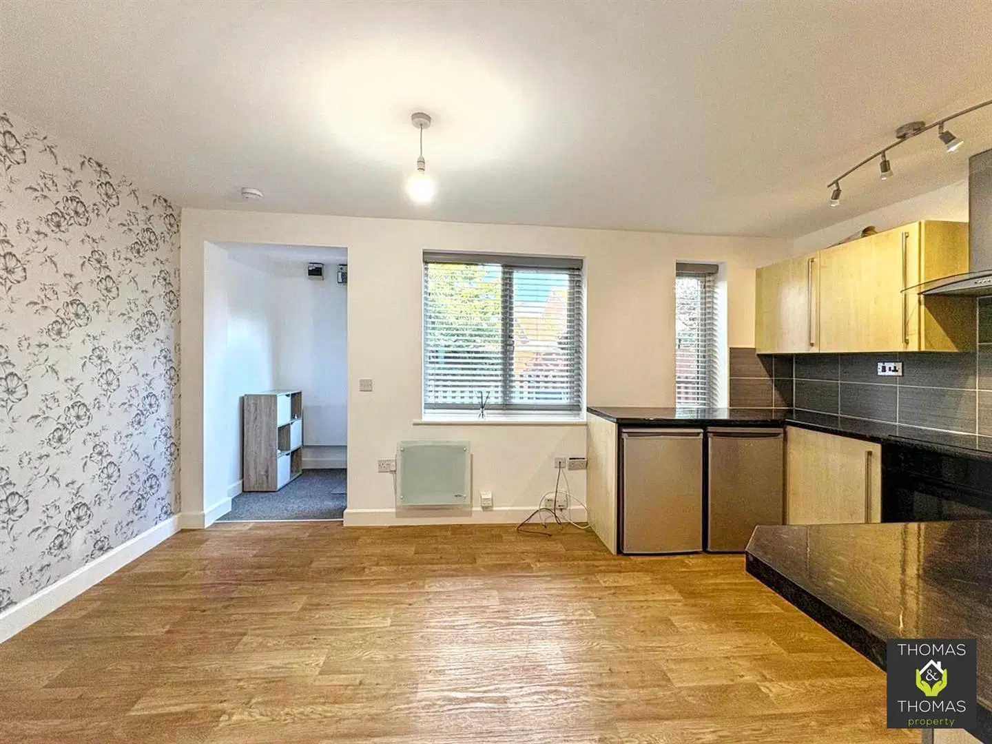 Flat Alders Green in Gloucester