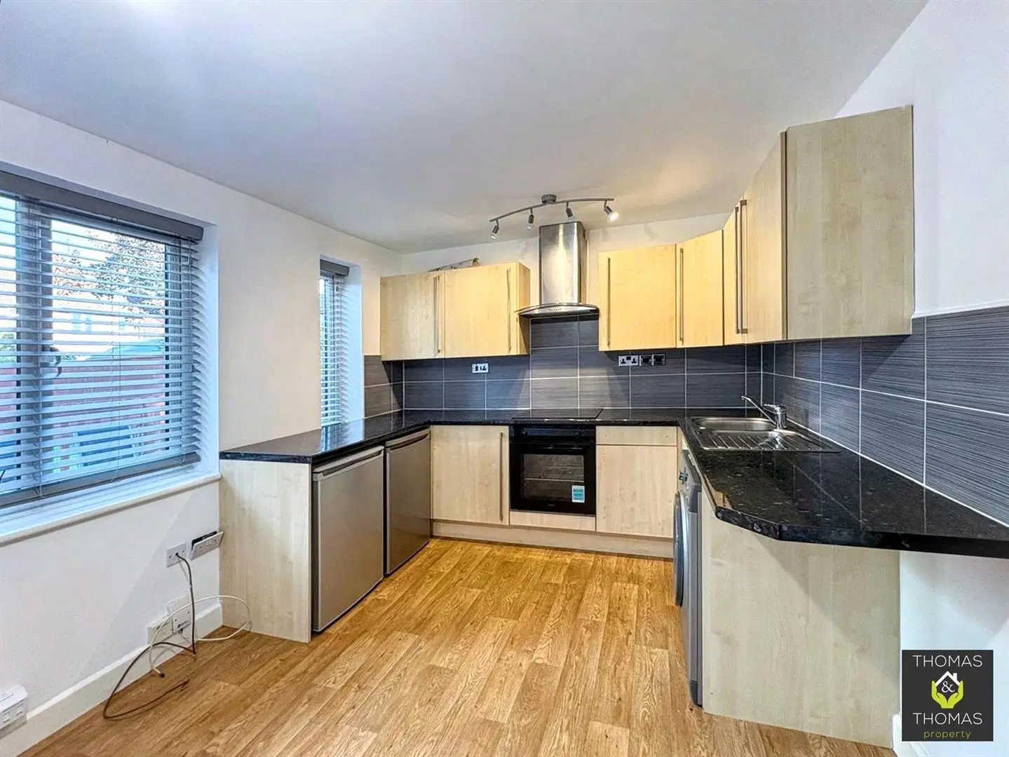 Flat Alders Green in Gloucester