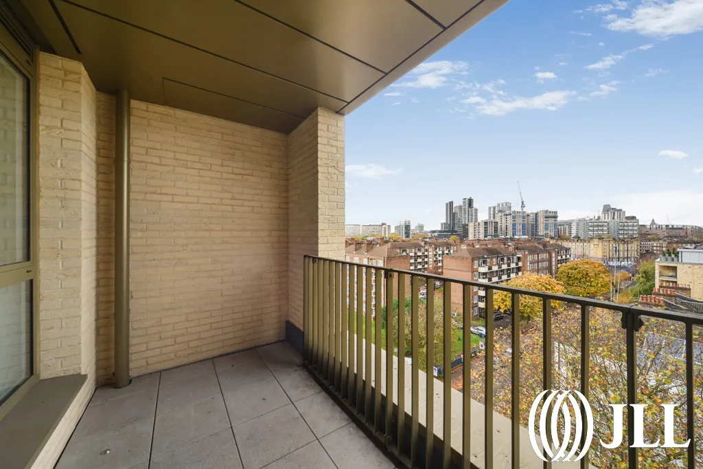 Flat Sancroft Street in Greater London