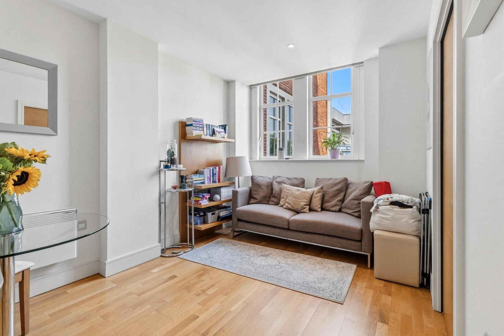 Flat Bennett's Yard in City of Westminster