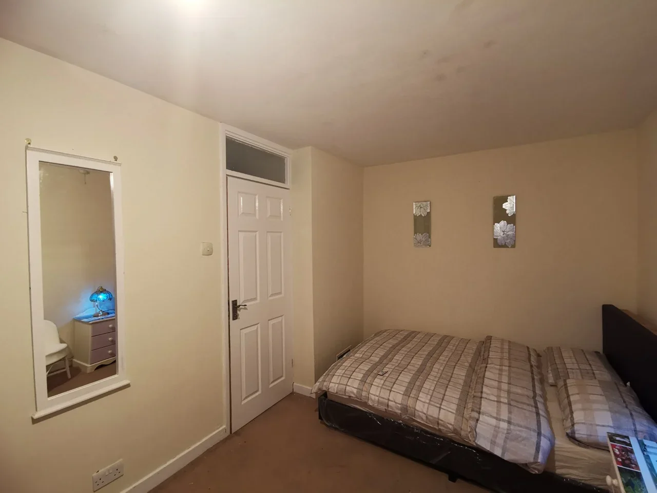 Room Oakum Court in Chatham