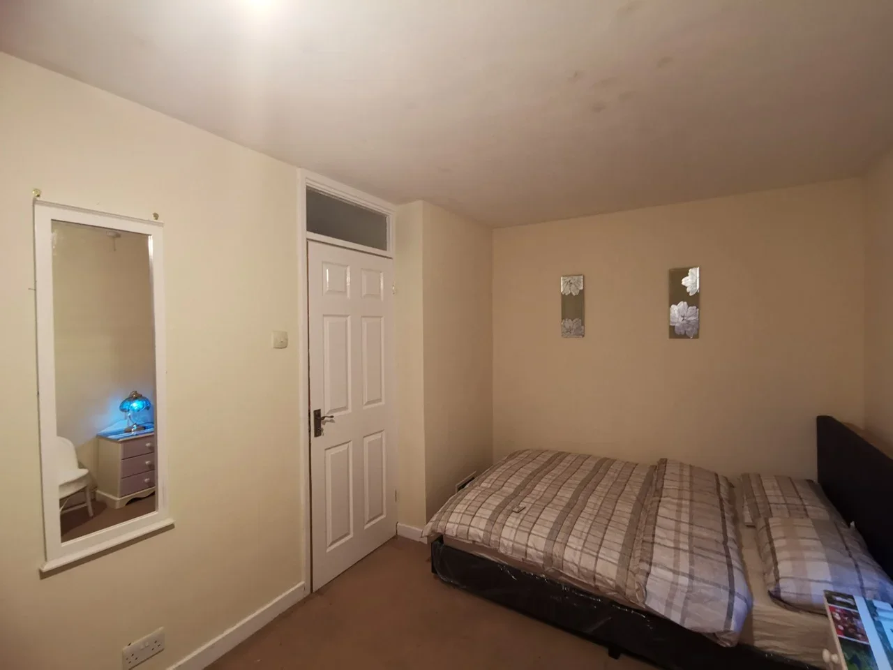 Room Oakum Court in Chatham