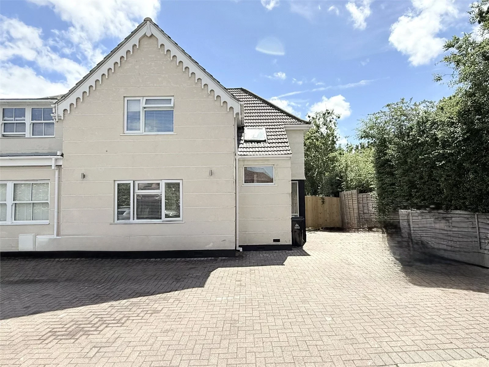 House Goff's Lane in Broxbourne