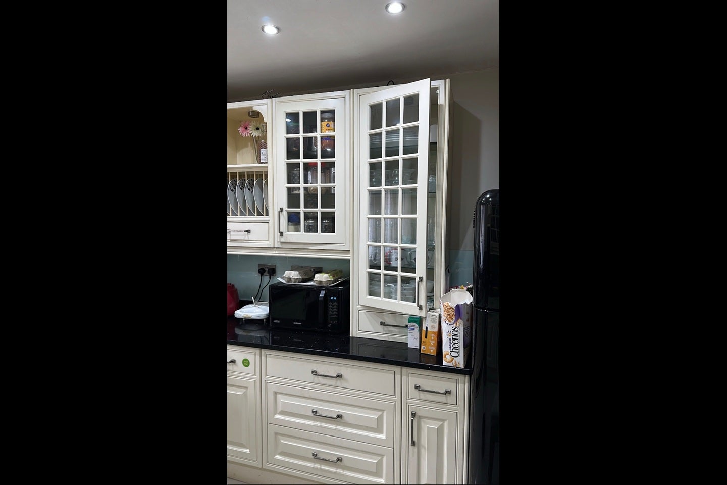 Room Great Central Avenue in Greater London
