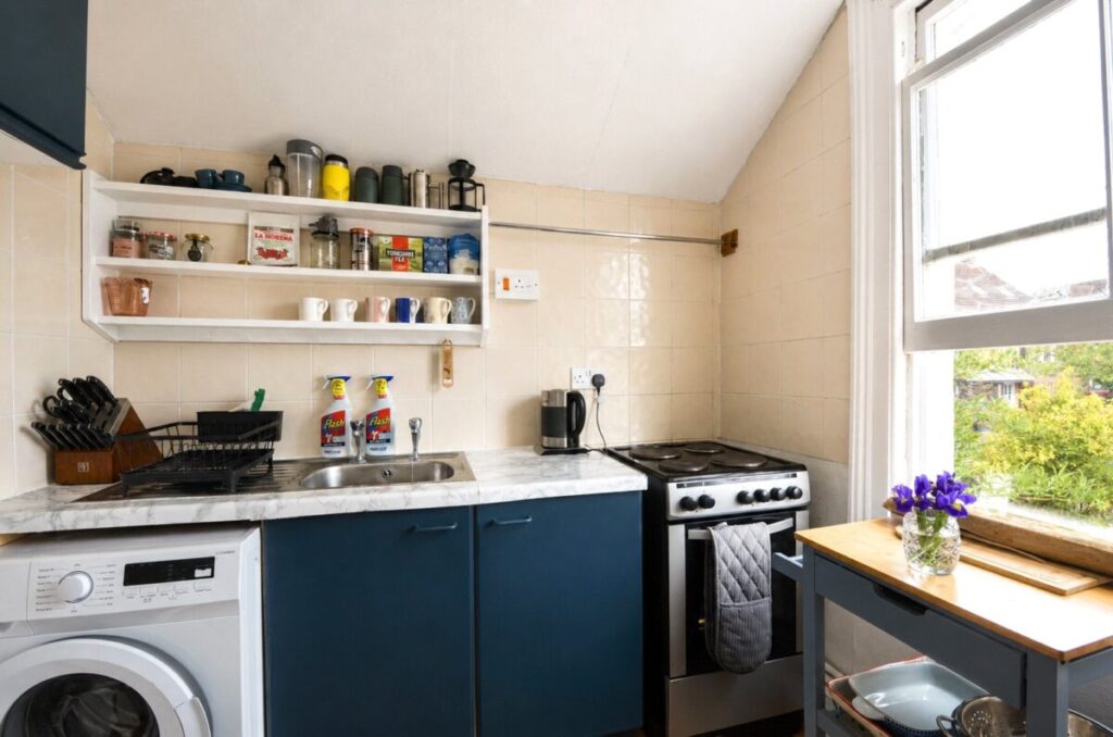 Flat Radnor Road in Bristol