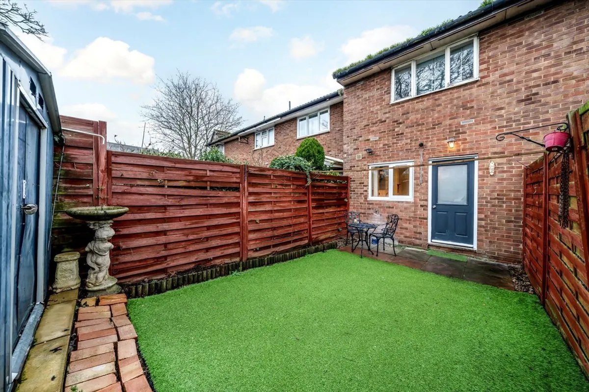 House Bracken End in Greater London