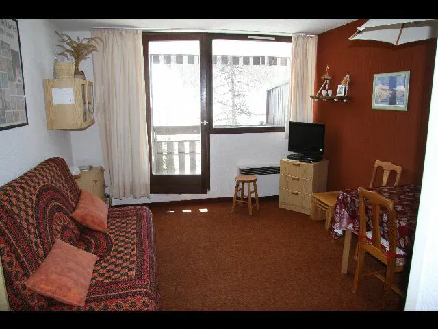 Flat Rue des Pinatiaux in Risoul