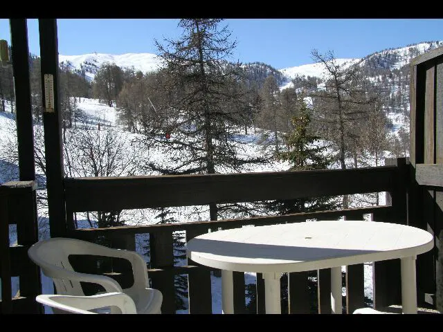 Flat Rue des Pinatiaux in Risoul