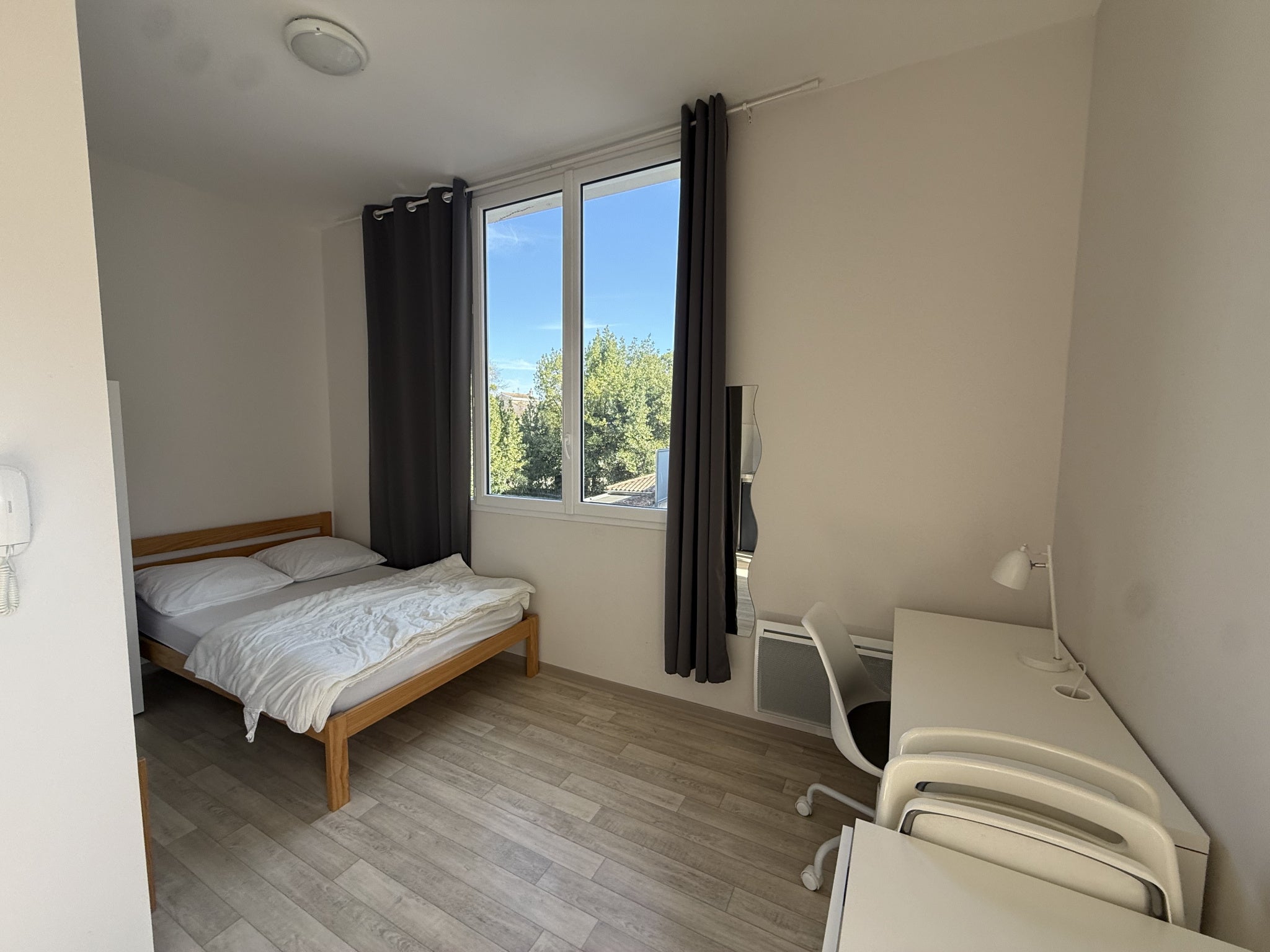 Room Rue Walter Poupot in Bordeaux