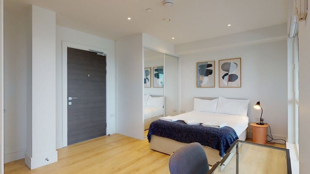 Flat Humphry Repton Lane in Greater London