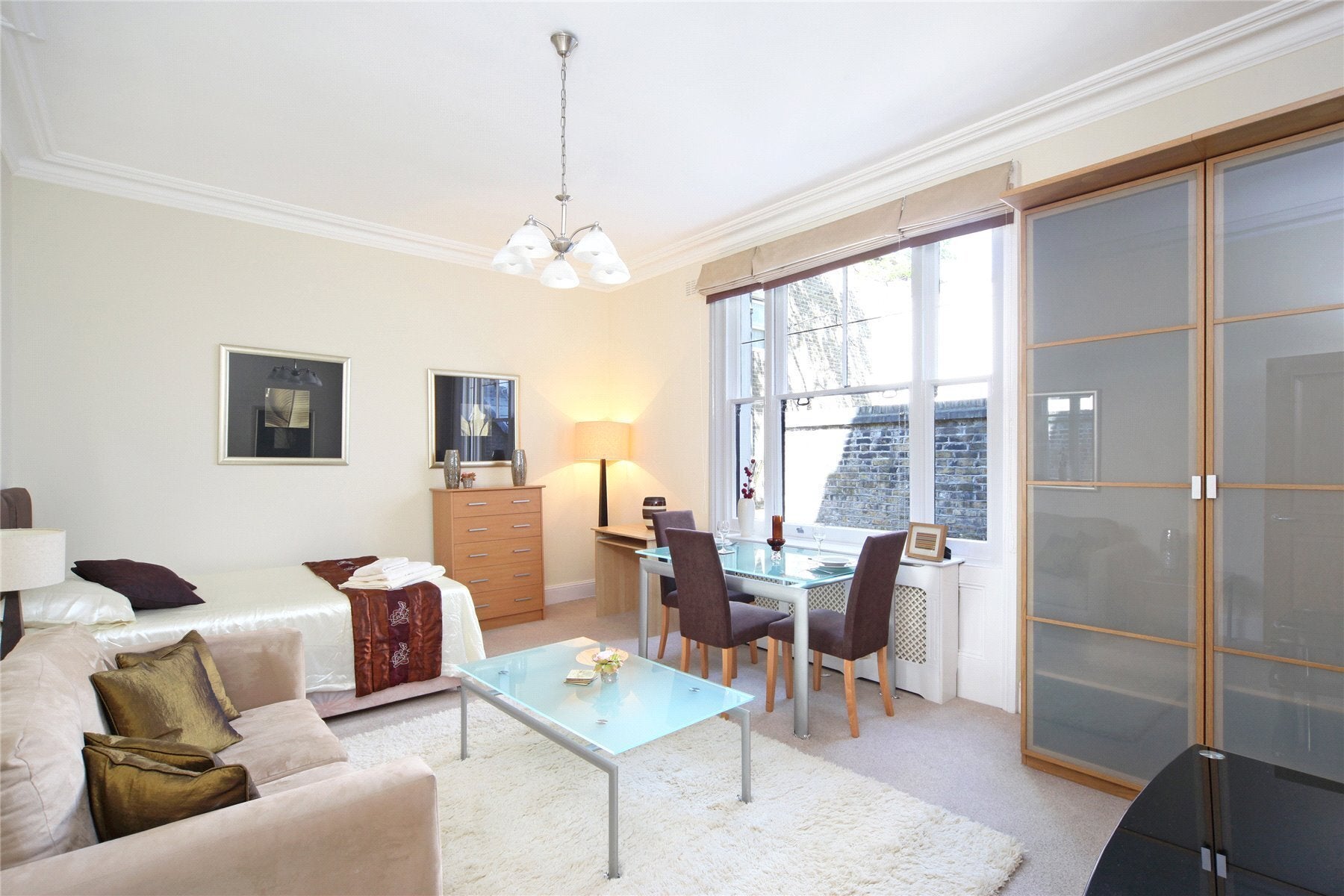 Flat Ashburn Gardens in Greater London