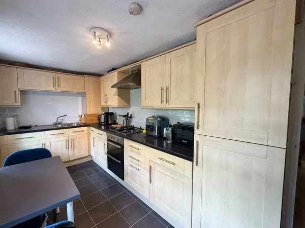Flat Broadwater Down in Tunbridge Wells