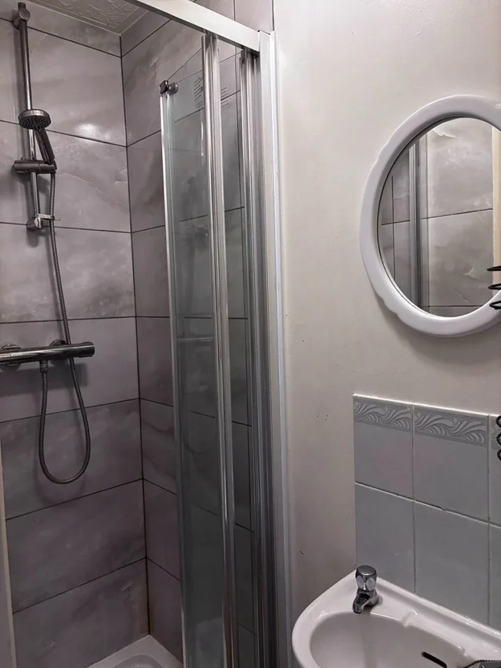 Room Oakmead Place in Greater London