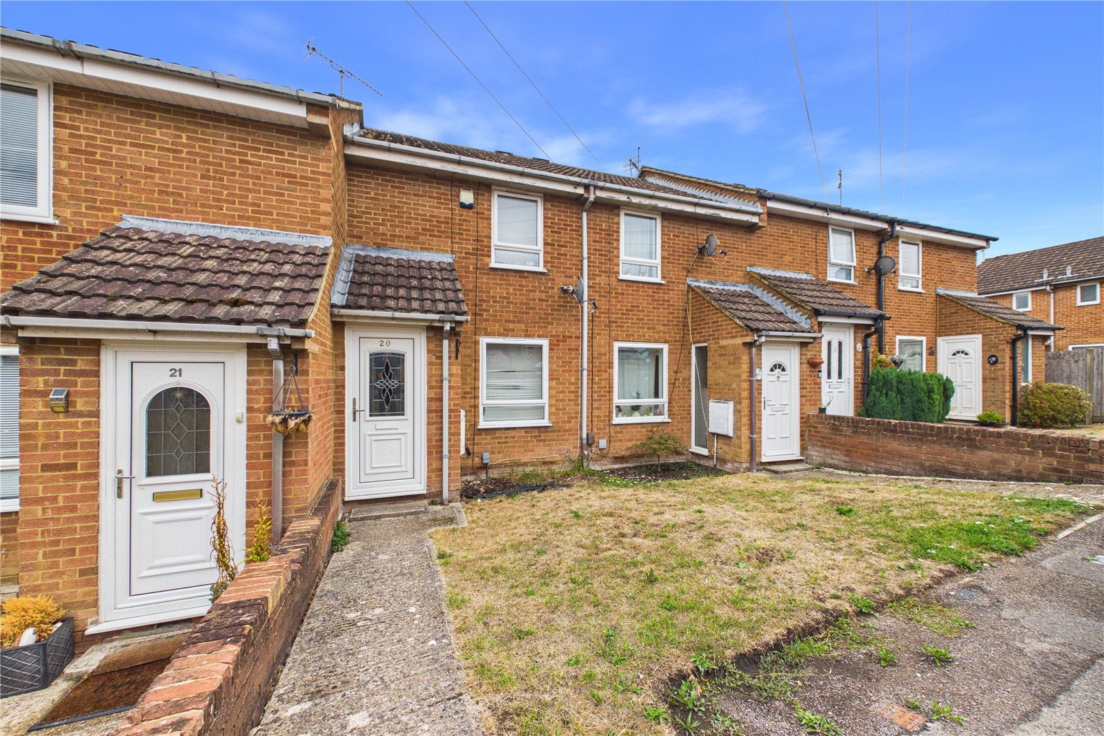 House Tuscan Close in Reading