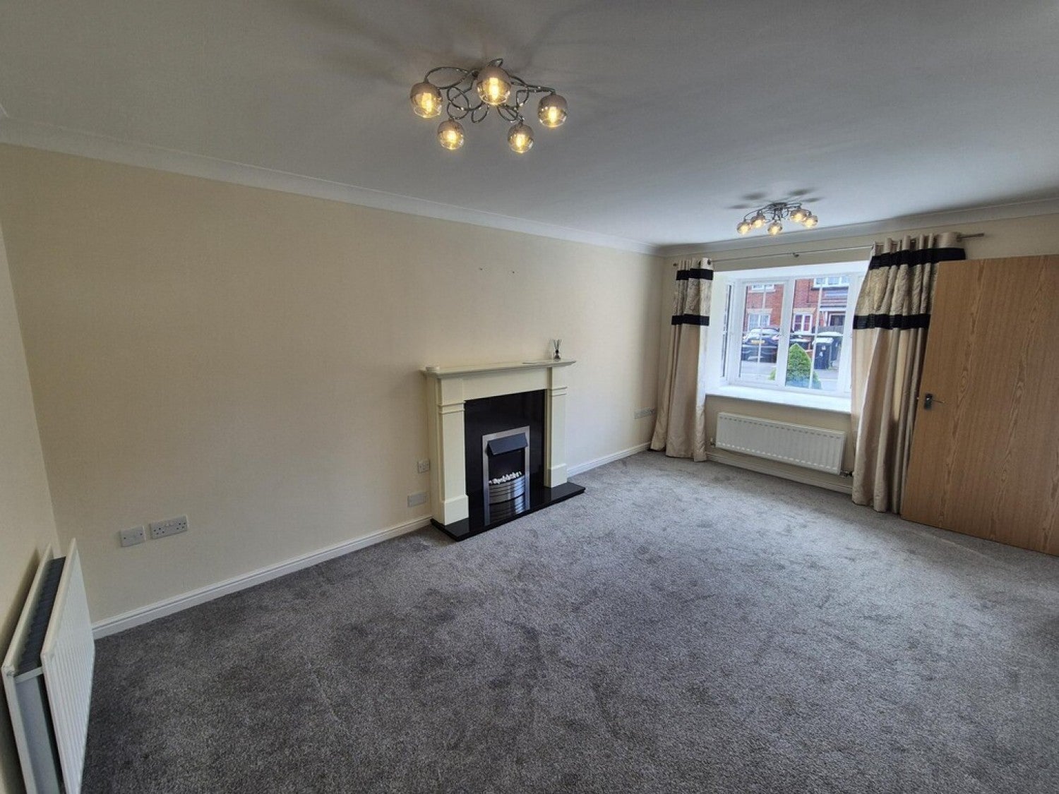 House Fieldfare Close in Nottingham