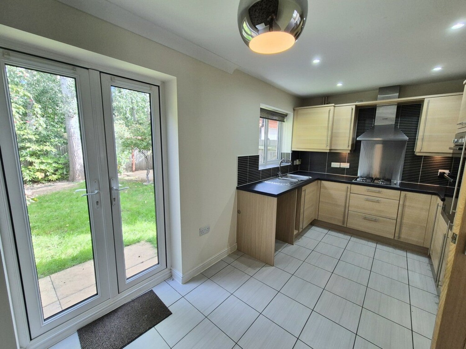 House Fieldfare Close in Nottingham