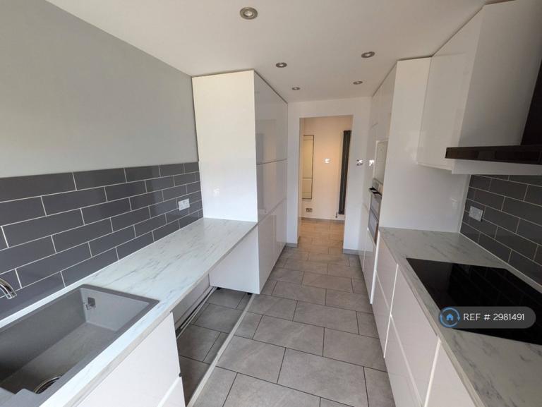 House Sutton Close in Redditch
