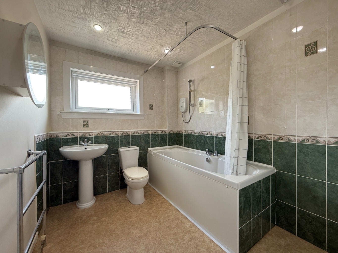 Flat Arrothill Drive in Kilmarnock
