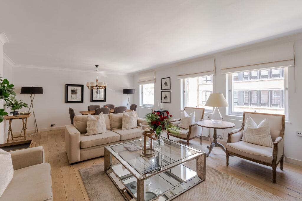 Flat Clarges Street in City of Westminster