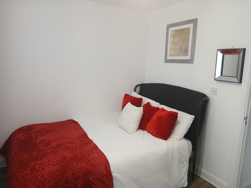 Room Bedford Road in Sandwell