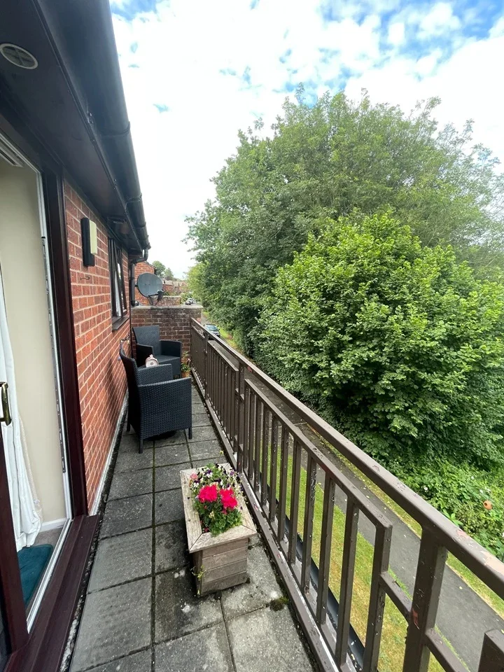 Flat Beaulieu Close in Wyre Forest