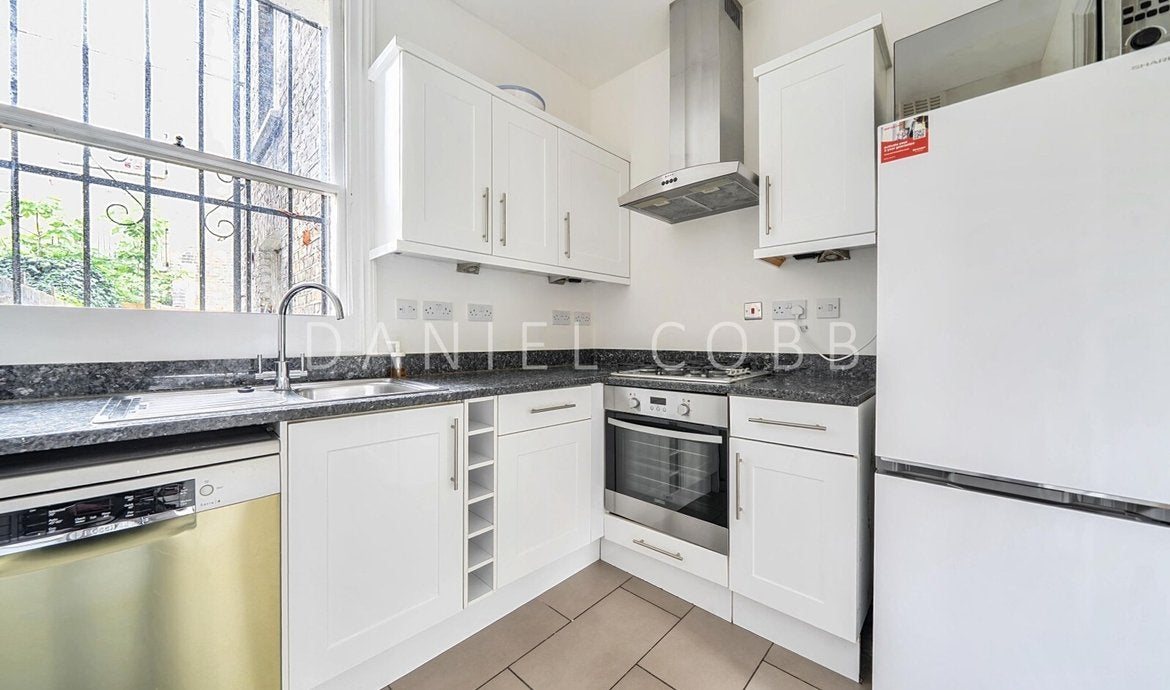 Flat Bonnington Square in Greater London