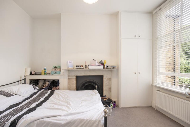 Room Poole Road in Greater London