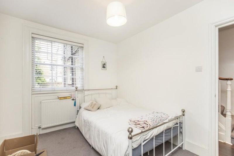 Room Poole Road in Greater London