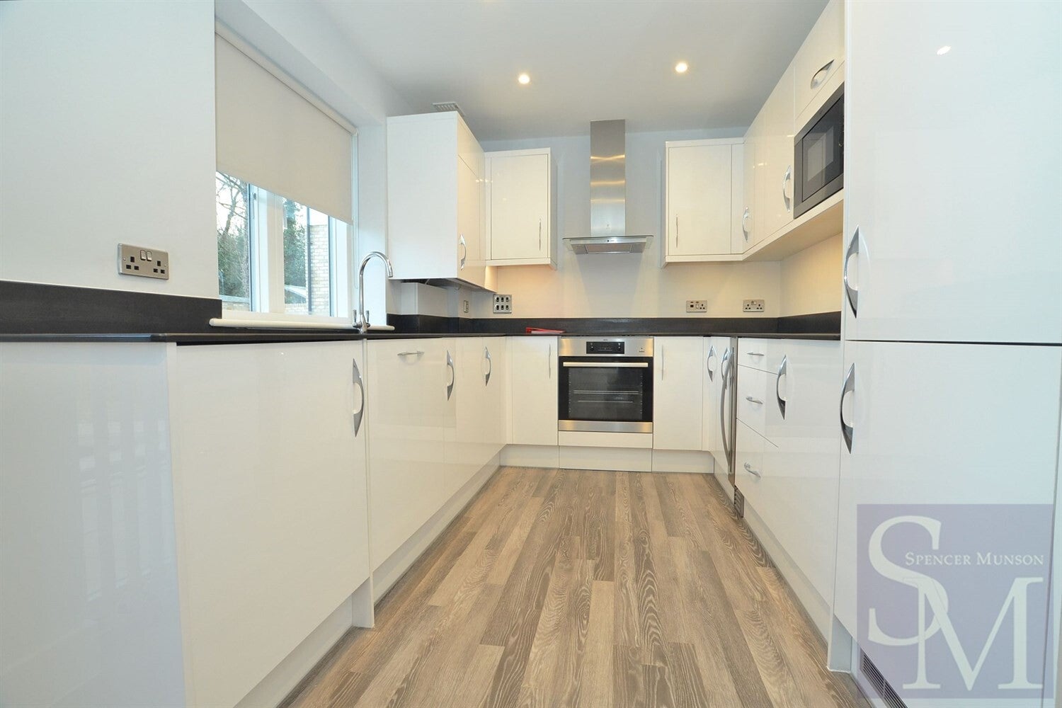 Flat Grove Road in Greater London