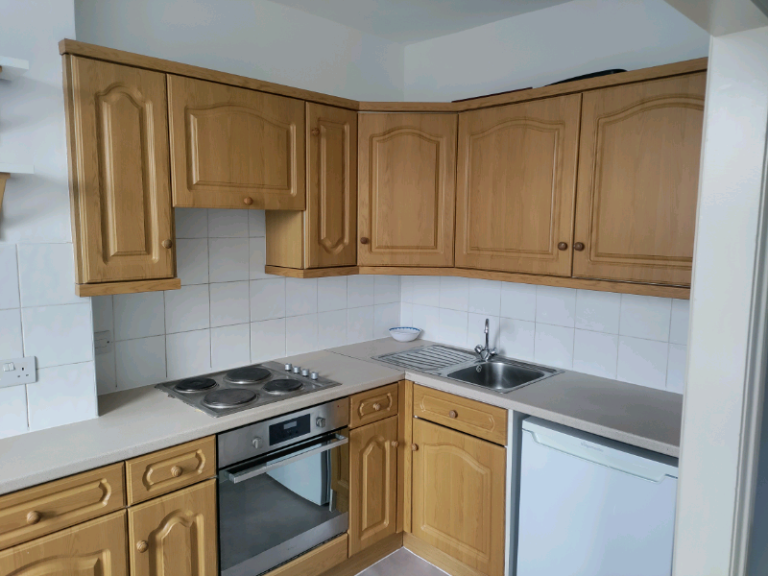 Flat Richmond Way in Greater London