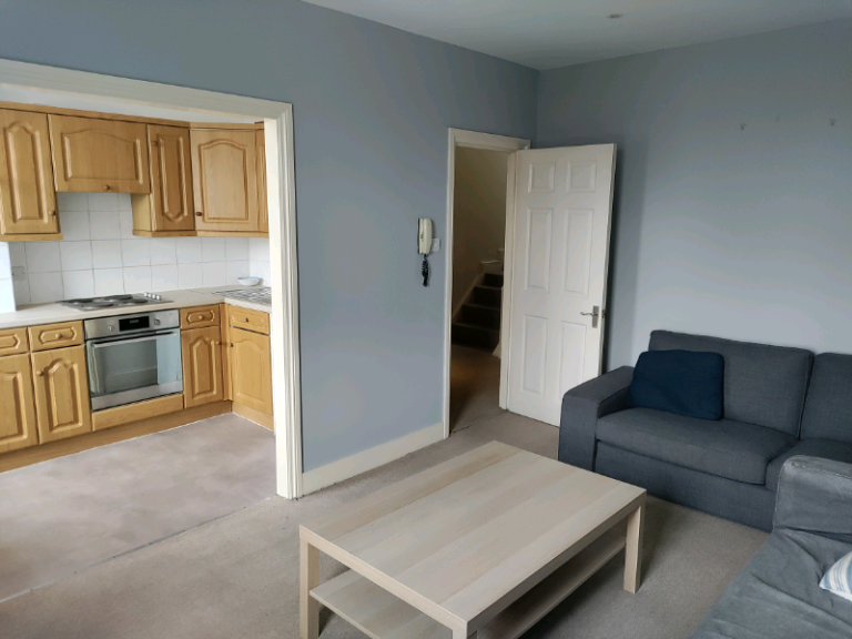 Flat Richmond Way in Greater London