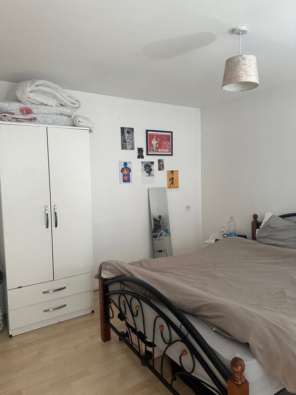 Room New Goulston Street in Greater London