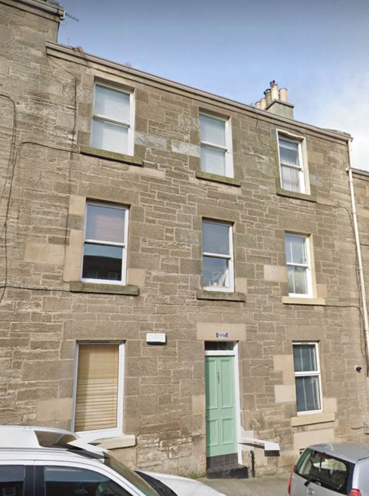 Flat Newhaven Road in City of Edinburgh