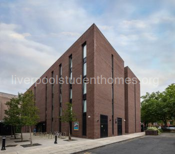 Flat Shaw Street in Liverpool