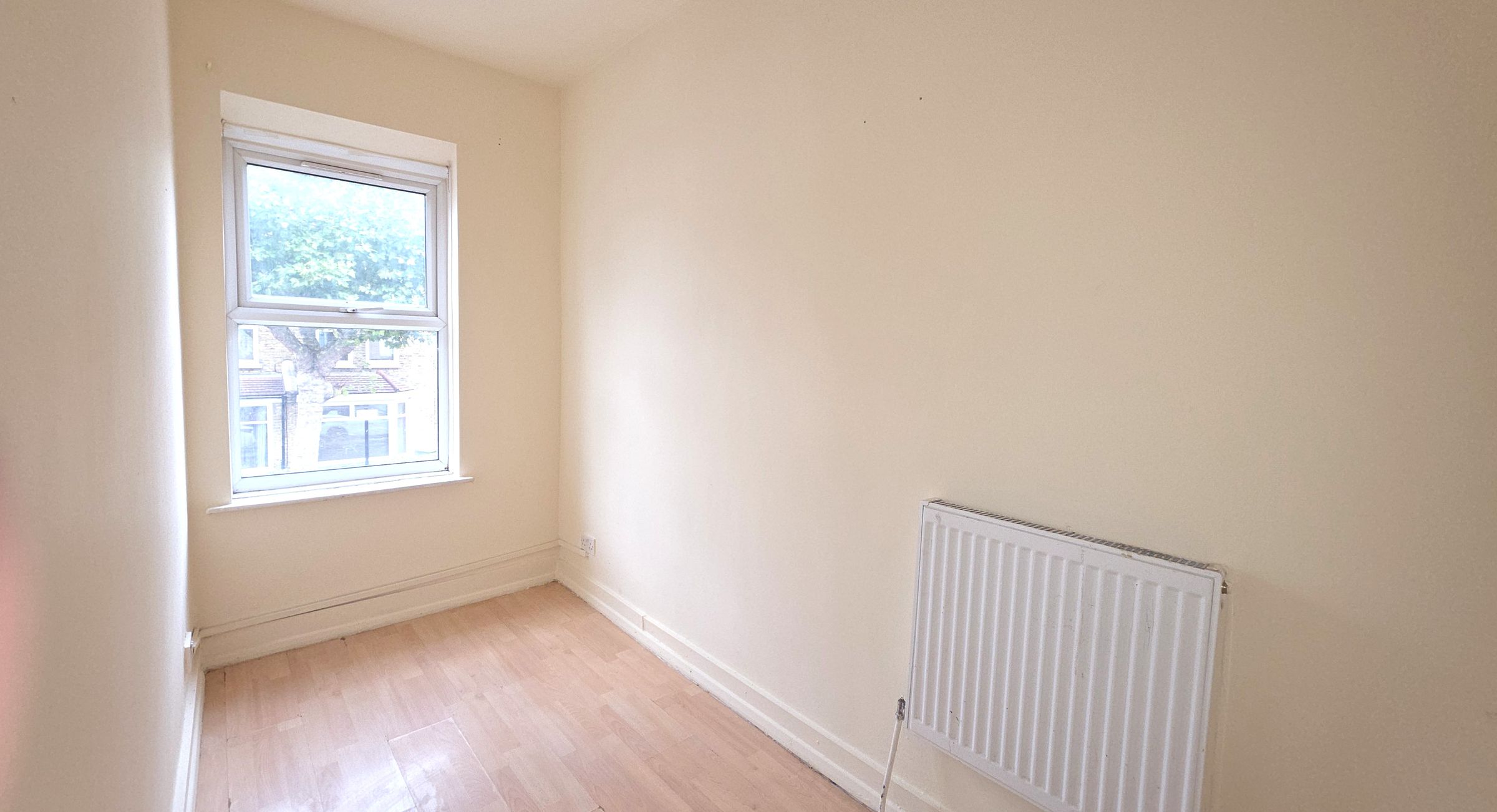 House Langton Avenue in Greater London